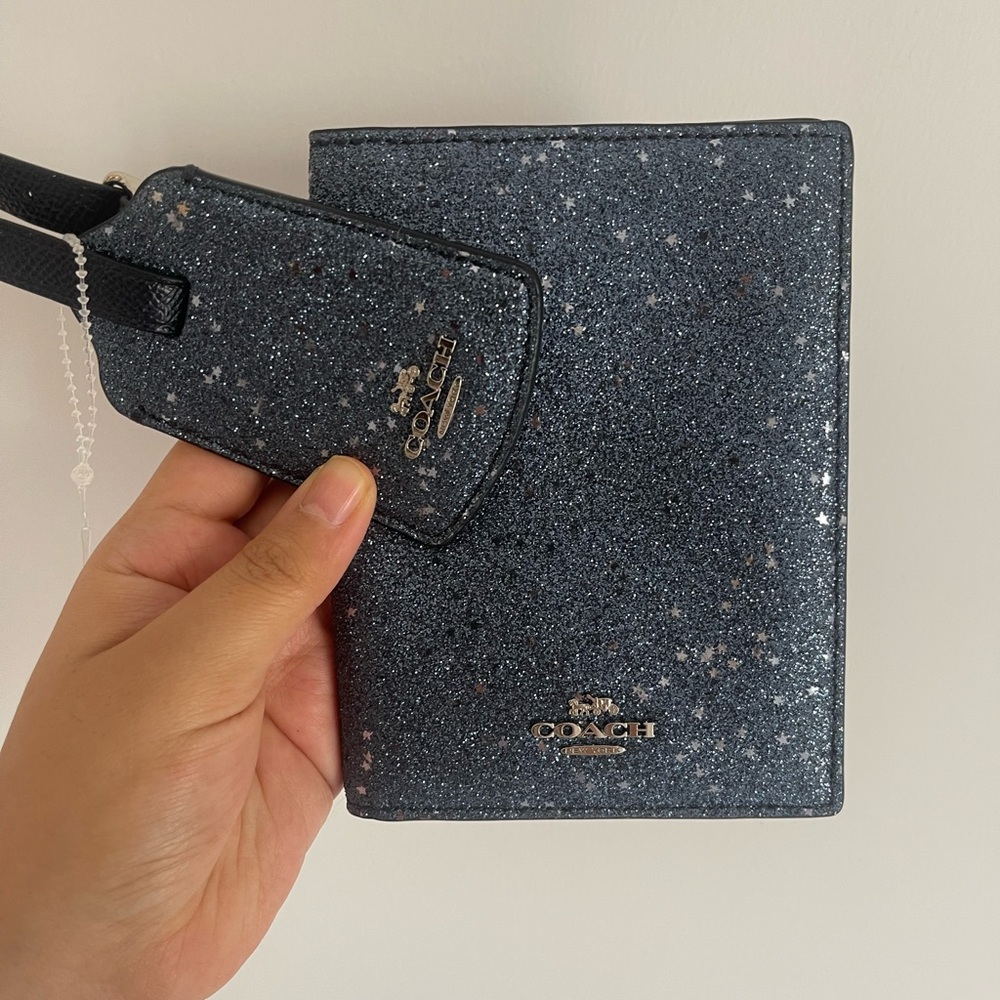 Coach Glitter Travel Passport Holder w/Luggage Tag